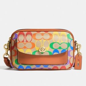 Coach ✨ Willow Camera Bag In Rainbow Signature Canvas ✨ New With Tags NWT ✨